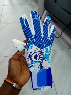 Dokisn Brand Goalkeeper Glove