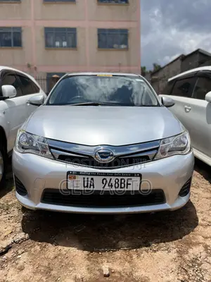 Toyota Corolla Fielder 2016 Silver