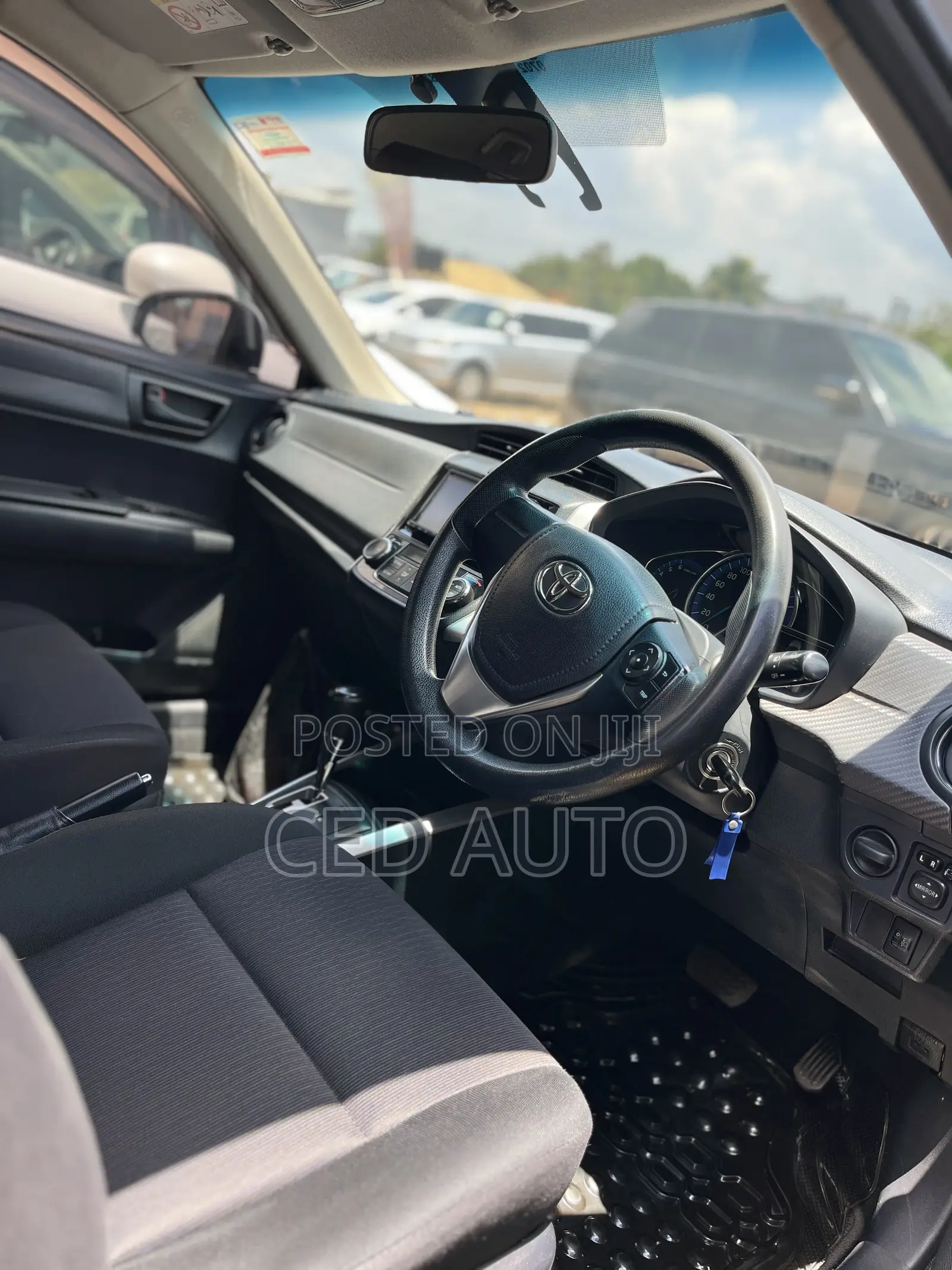 Toyota Corolla Fielder 2016 Silver
