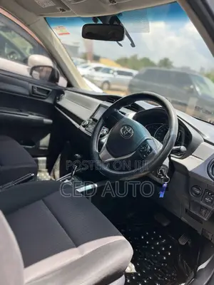 Toyota Corolla Fielder 2016 Silver