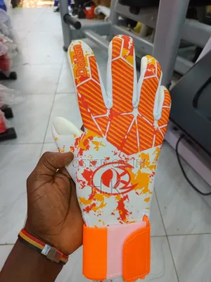 RWLK Picasso Line Goalkeeper Glove.