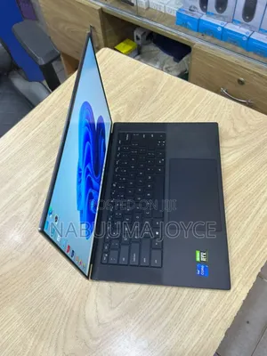 New Laptop Dell Precision 5570 32GB Intel Core I7 SSD 1T
