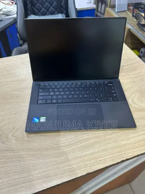 New Laptop Dell Precision 5570 32GB Intel Core I7 SSD 1T