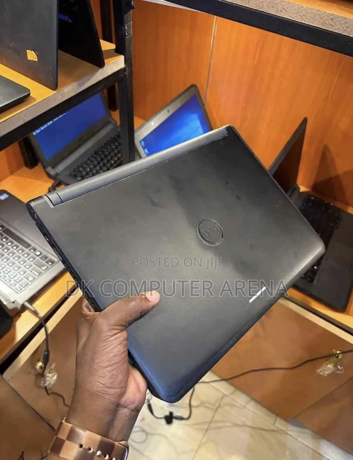 Laptop Dell Latitude 3350 4GB Intel Core I5 HDD 500GB