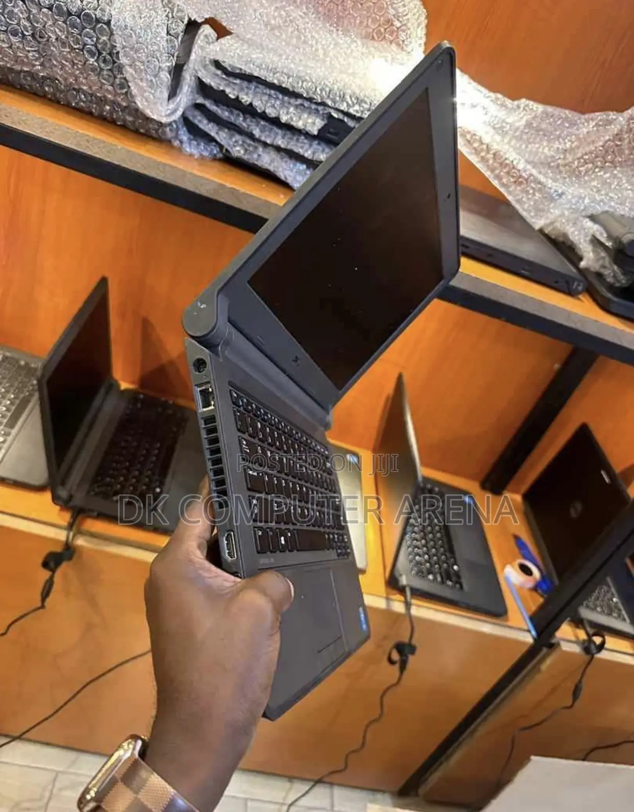 Laptop Dell Latitude 3350 4GB Intel Core I5 HDD 500GB