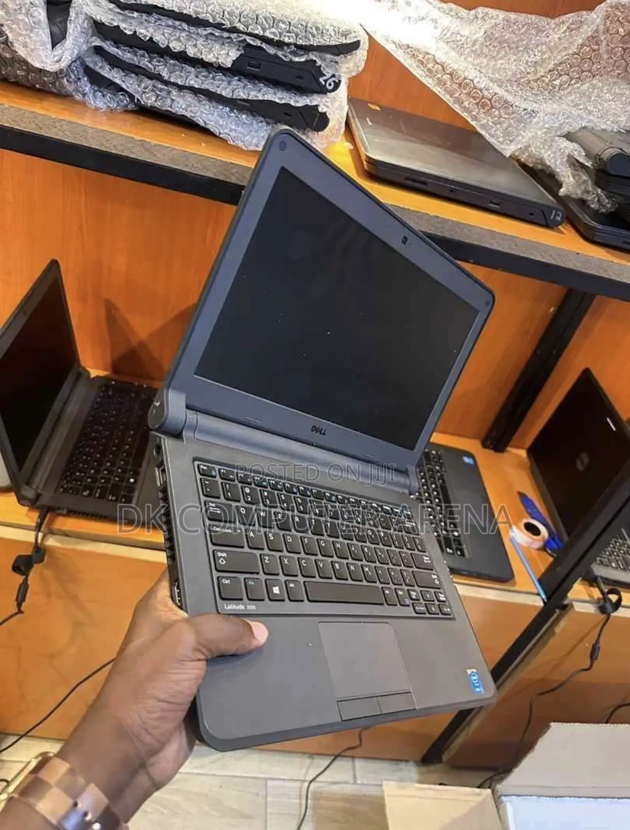 Laptop Dell Latitude 3350 4GB Intel Core I5 HDD 500GB