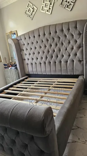 5×6 Bed With Mattress