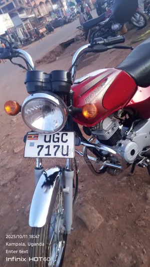 Bajaj Boxer 2024 Red