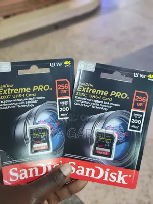 Sandisk 256 Gb Extreme Pro SDXC Uhs-I Memory Card (V30 200 Mb/S