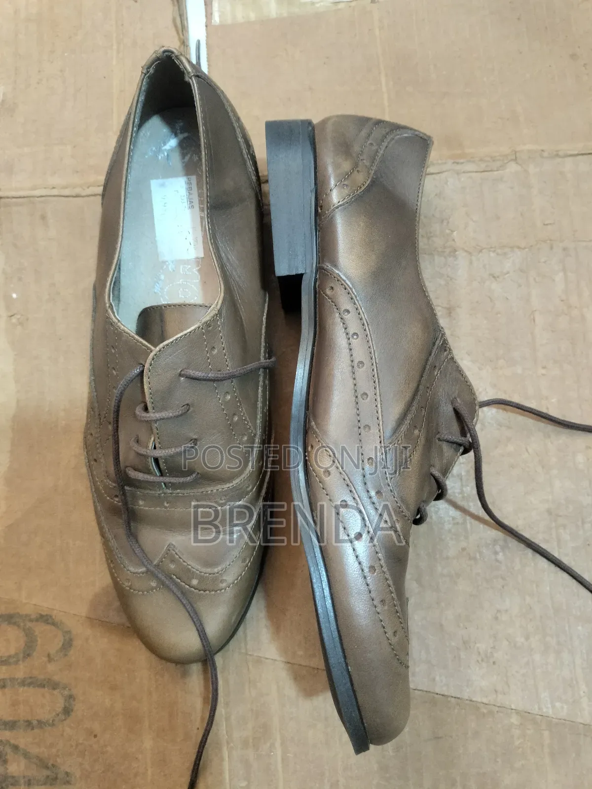 Women's Lace-Up Brogue Shoes
