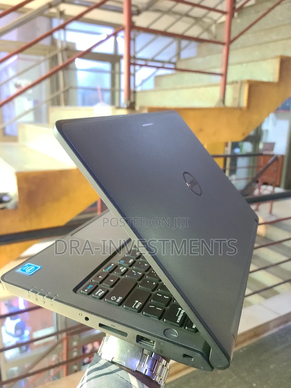 Laptop Dell Latitude 11 3150 4GB Intel Celeron HDD+SSD 640GB