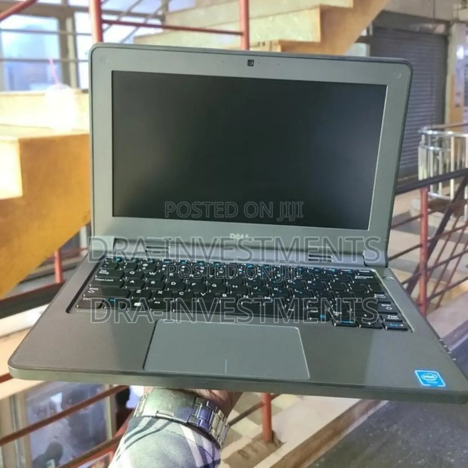 Laptop Dell Latitude 11 3150 4GB Intel Celeron HDD+SSD 512GB