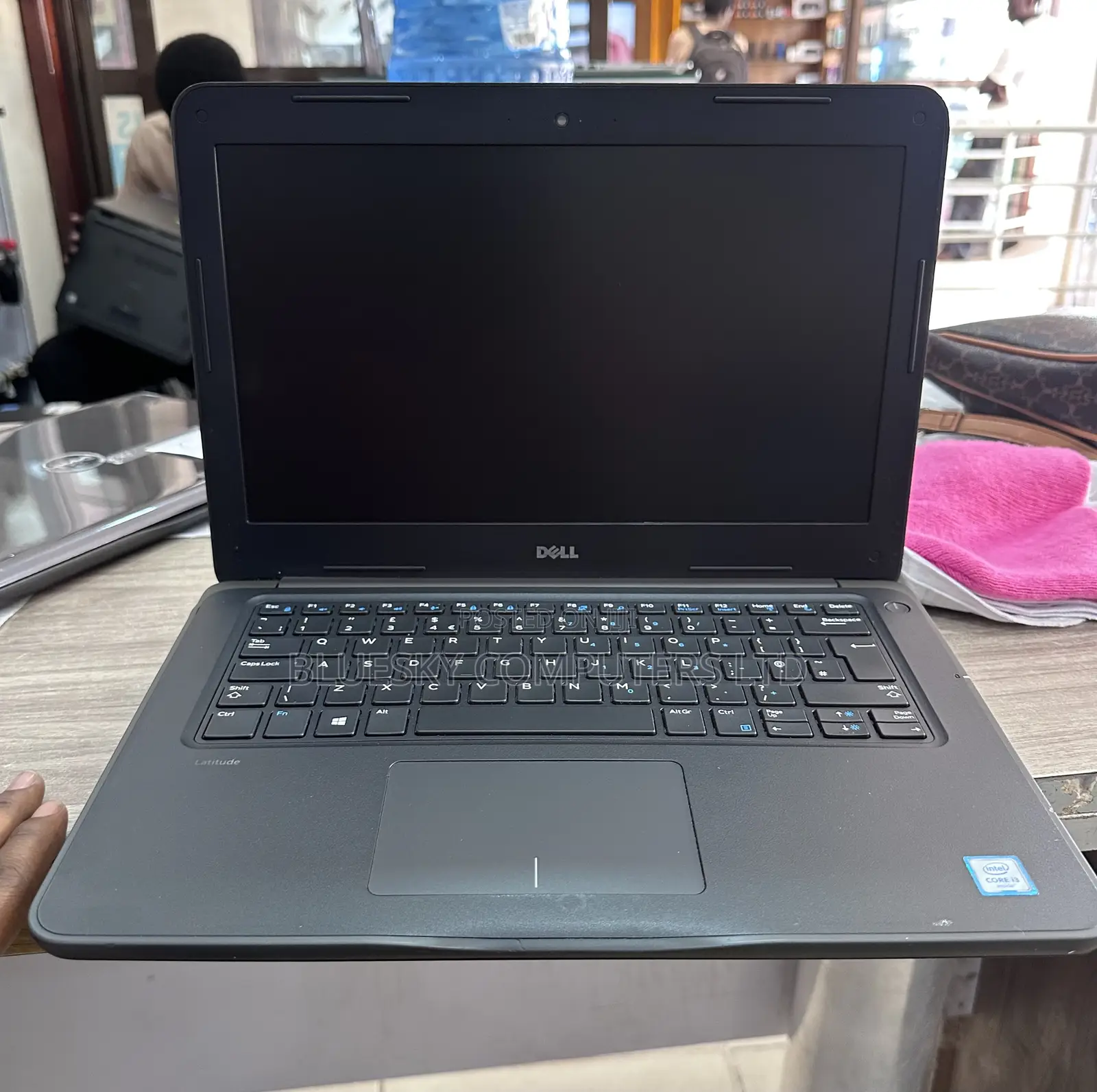 Laptop Dell Latitude 3380 8GB Intel Core I3 HDD 500GB