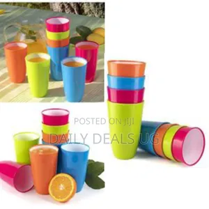 12 Pieces of Plastic Water Juice Tumblers Cups Mugs for Parties