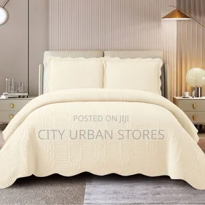 Creamy Bed Spread