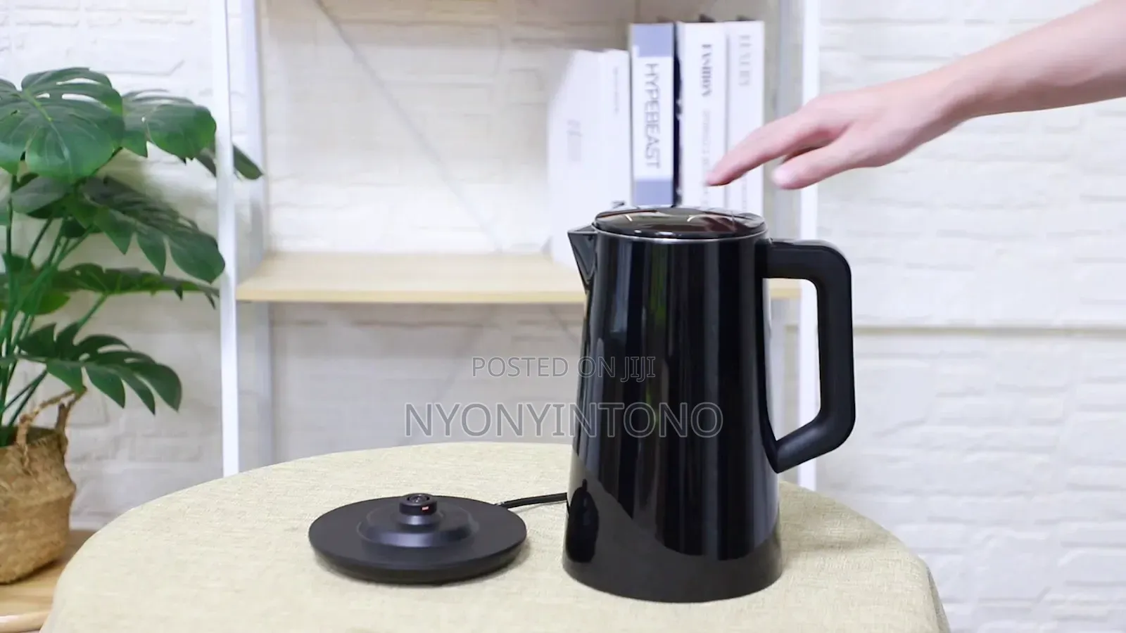 Philips Black Plastic Automatic Cordless Water Kettle 3000 Series