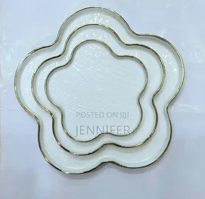 3pcs Ceramic Flower Inspired Plates With Gold Rims