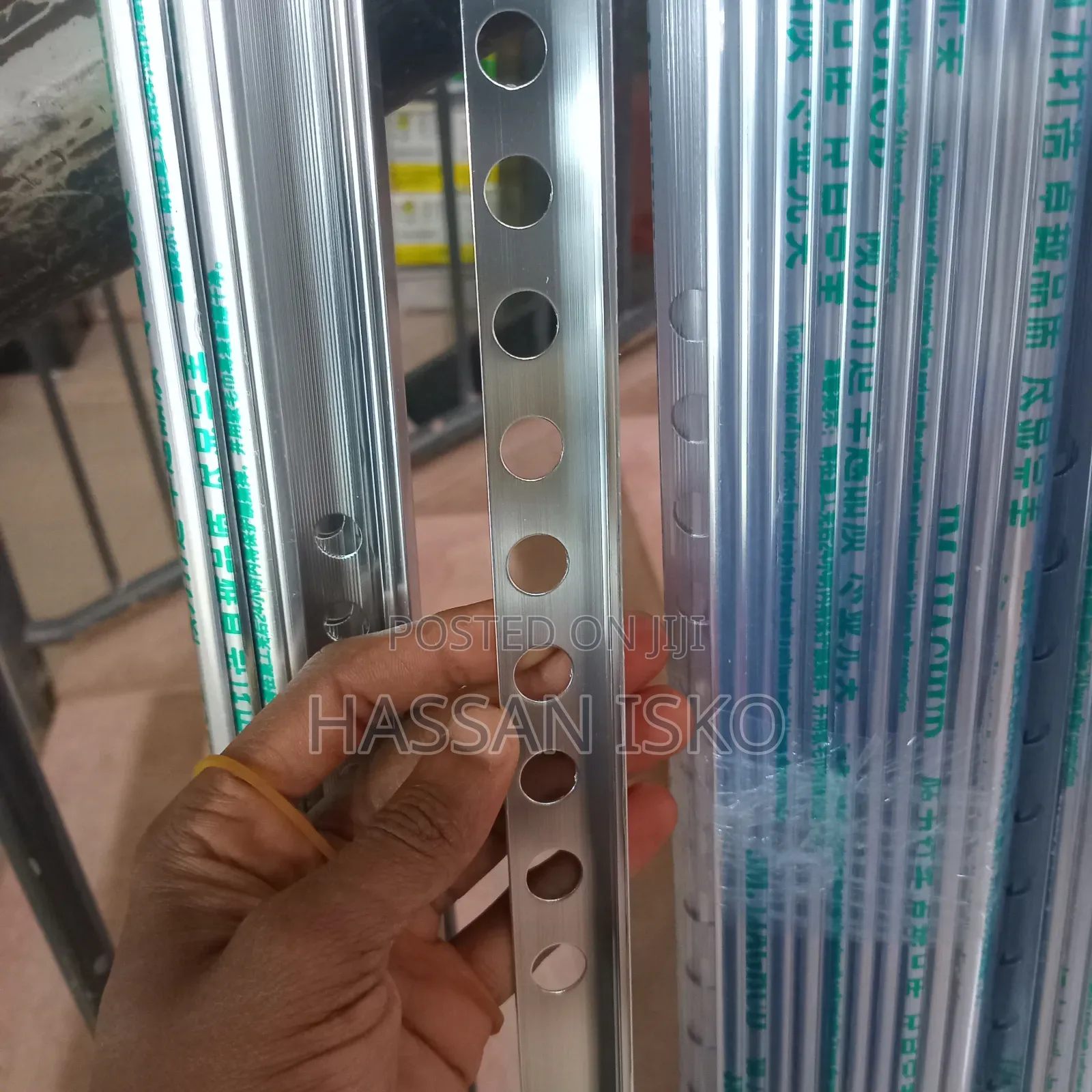 L -Tile Strips