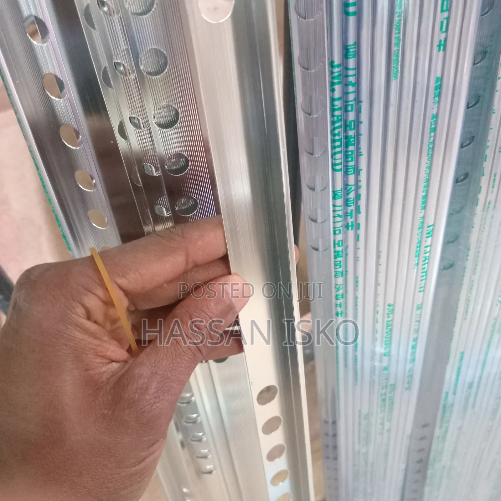 L -Tile Strips