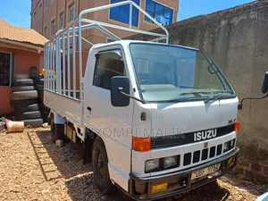 Elf Truck Short