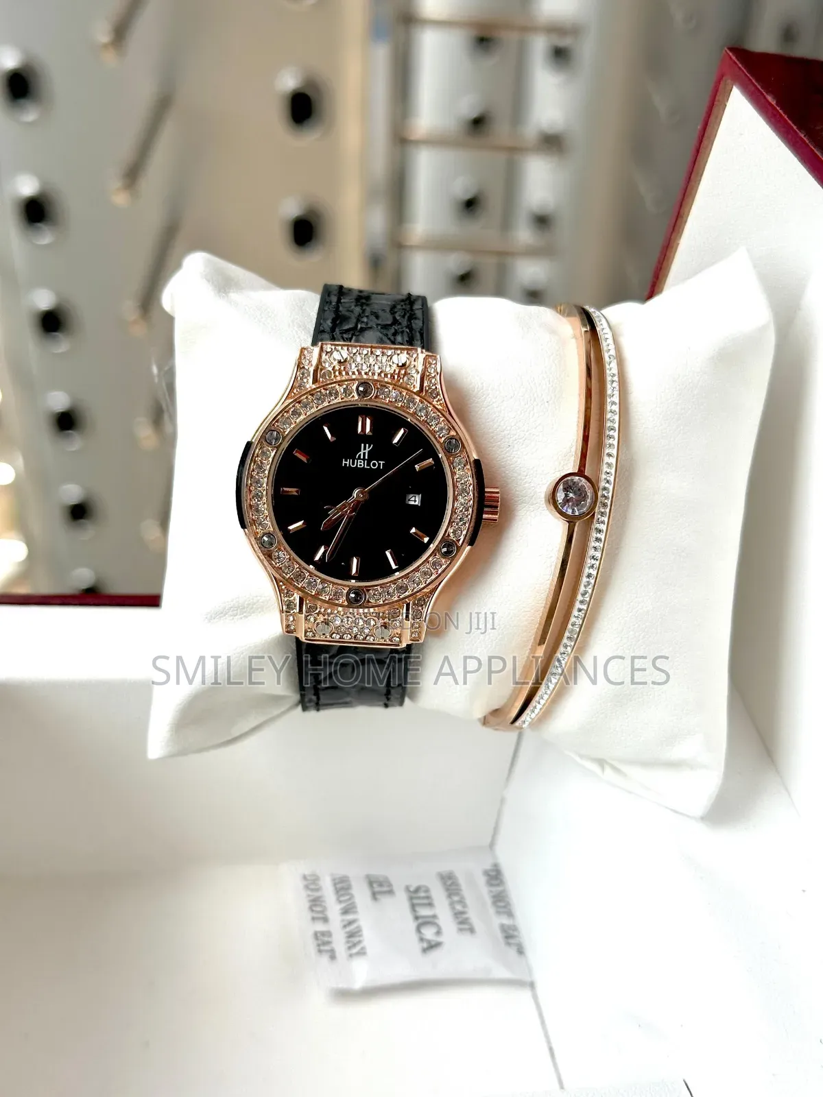 Women's Original Hublot Automatic Time Piece With a Bracelet