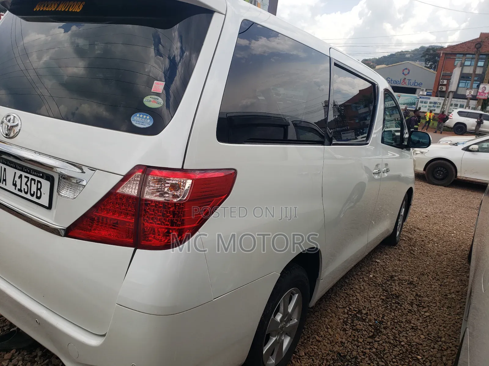 Toyota Alphard 2011 White
