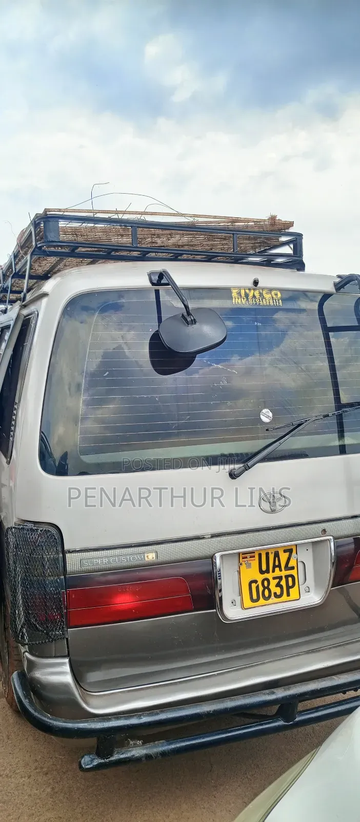 Toyota HiAce 220 2007 Silver