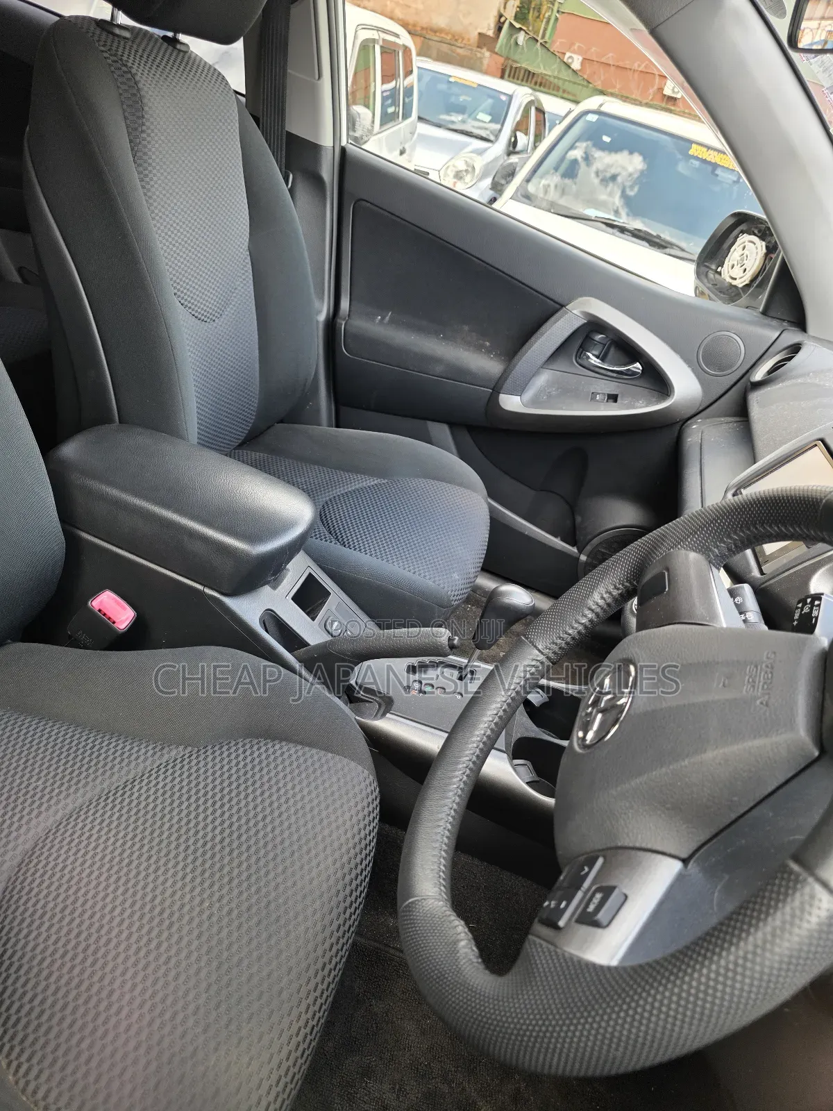 Toyota RAV4 2012 White