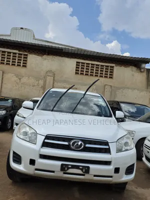 Toyota RAV4 2012 White
