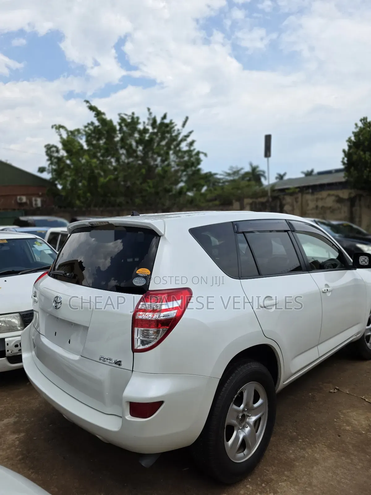 Toyota RAV4 2012 White