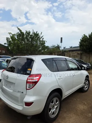 Toyota RAV4 2012 White
