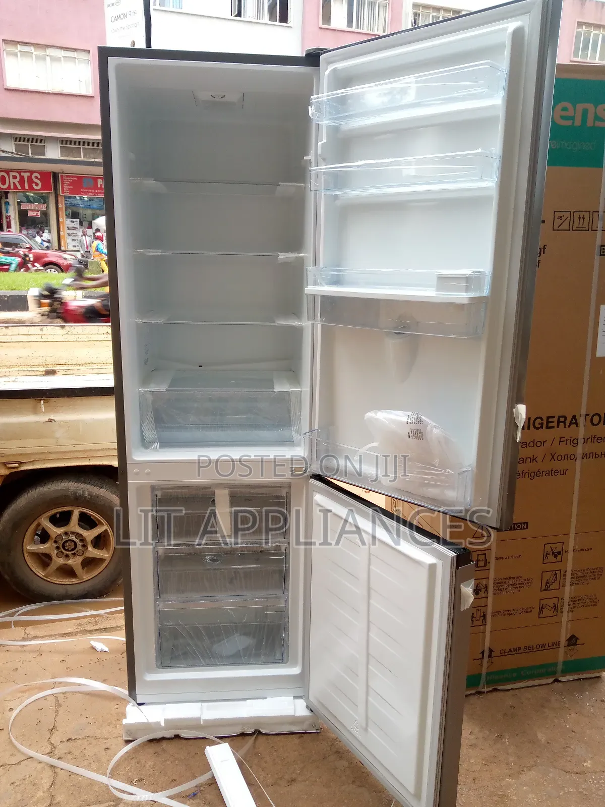 Hisense Refrigerator 341l, Bottom Freezer.