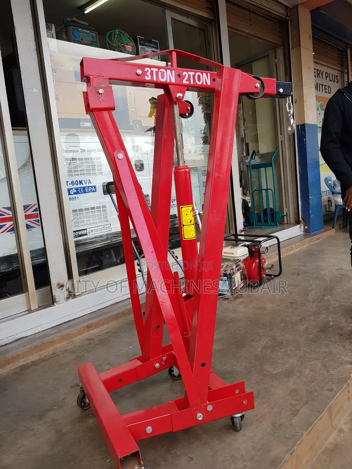 Engine Lifting Machine