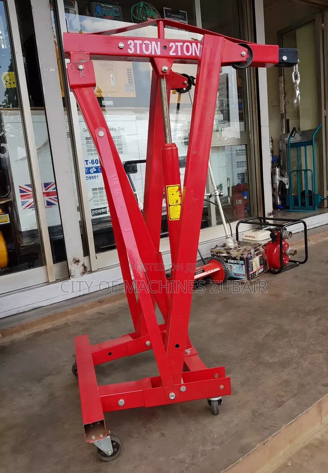Engine Lifting Machine