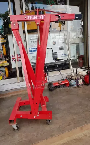 Engine Lifting Machine