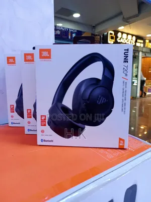 Jbl Tune 720bt Wireless Over-ear Headphones.
