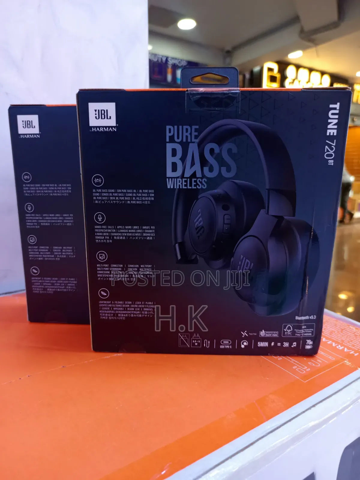 Jbl Tune 720bt Wireless Over-ear Headphones.