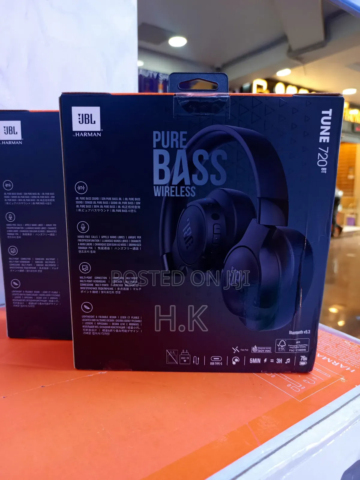 Jbl Tune 720bt Wireless Over-ear Headphones.