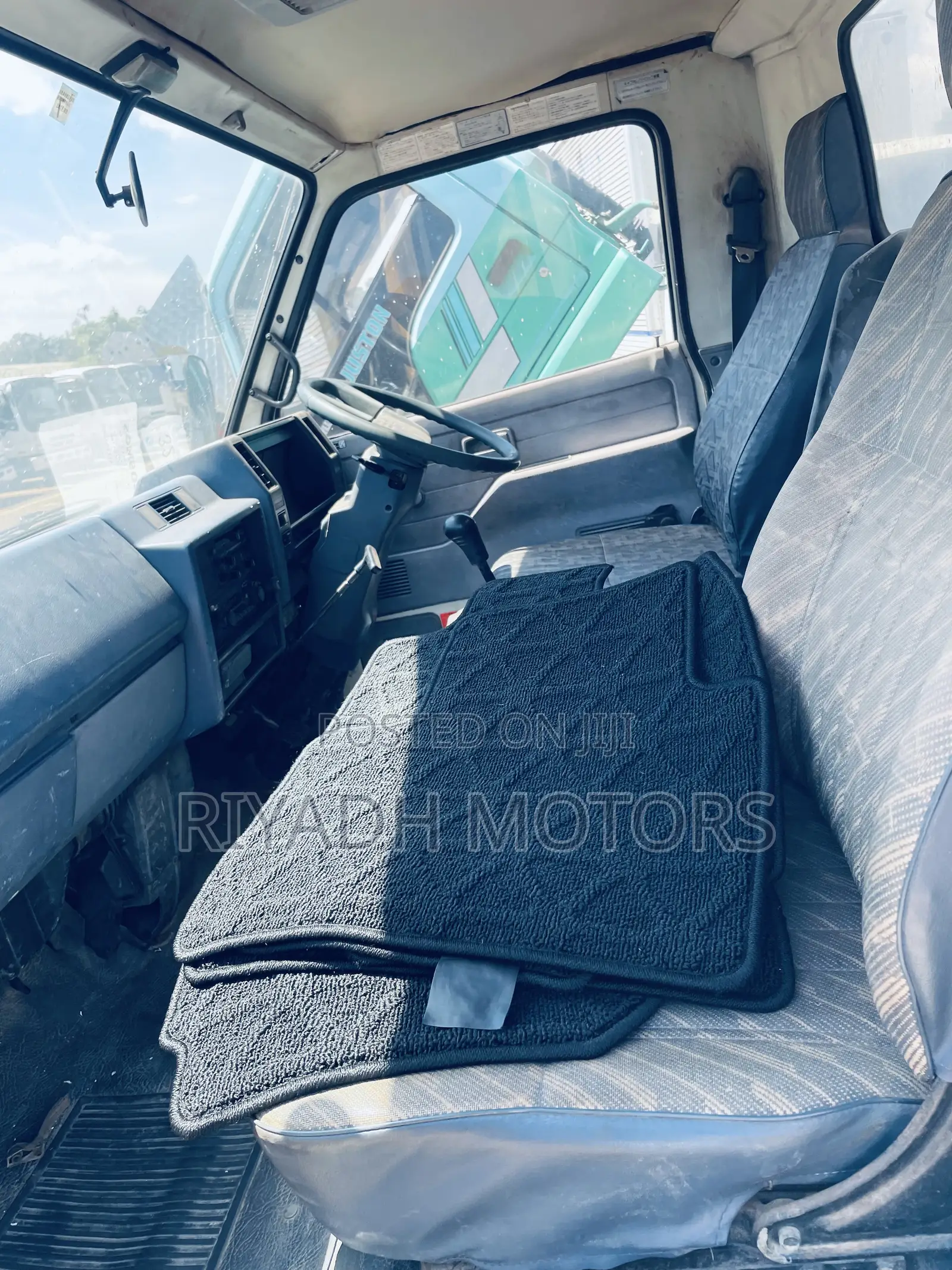 Isuzu Juston