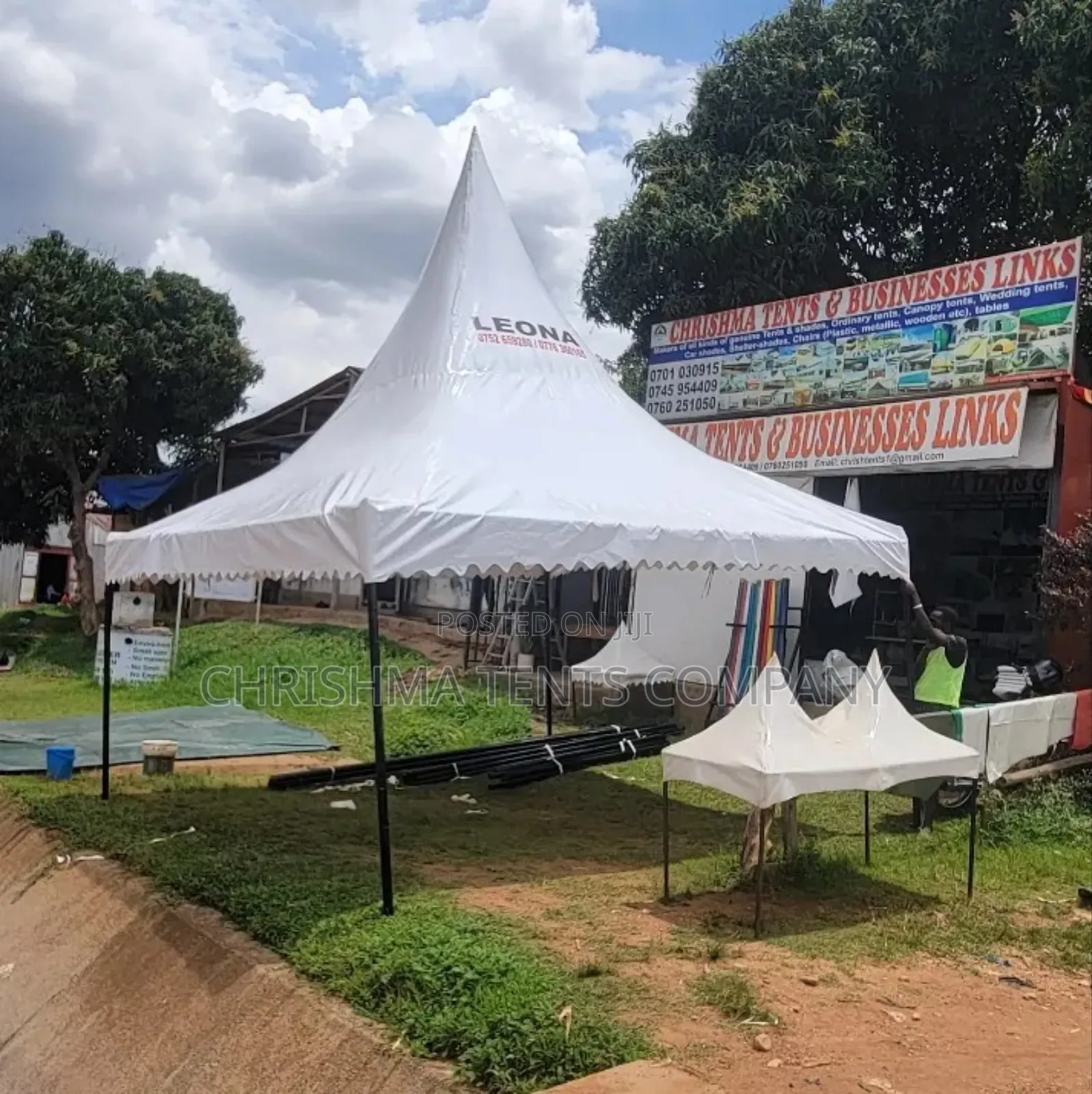 Heavy-Duty Tent for 50-Seats