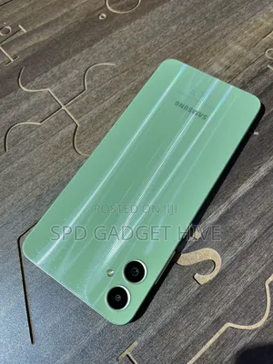 Samsung Galaxy A05 64 GB Green