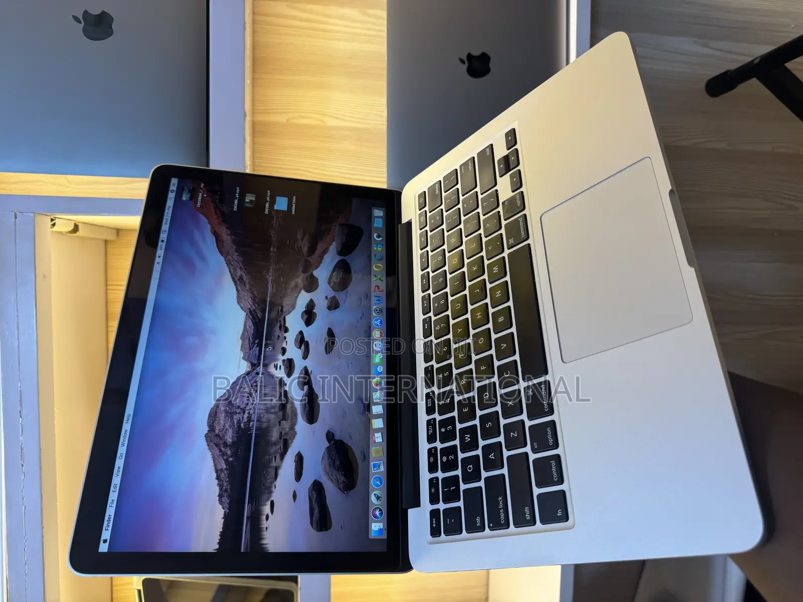 Laptop Apple MacBook Pro 2015 8GB Intel Core I5 SSD 256GB