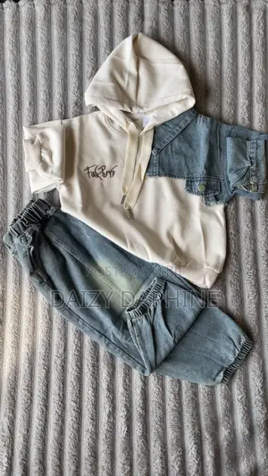 Unisex Cute Outfit Between 3-5yrs