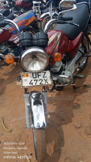 Bajaj Boxer 100 2023 Red