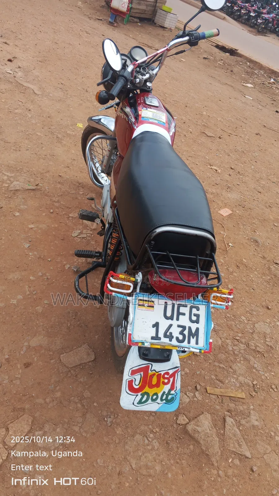 Bajaj Boxer 100 2022 Red