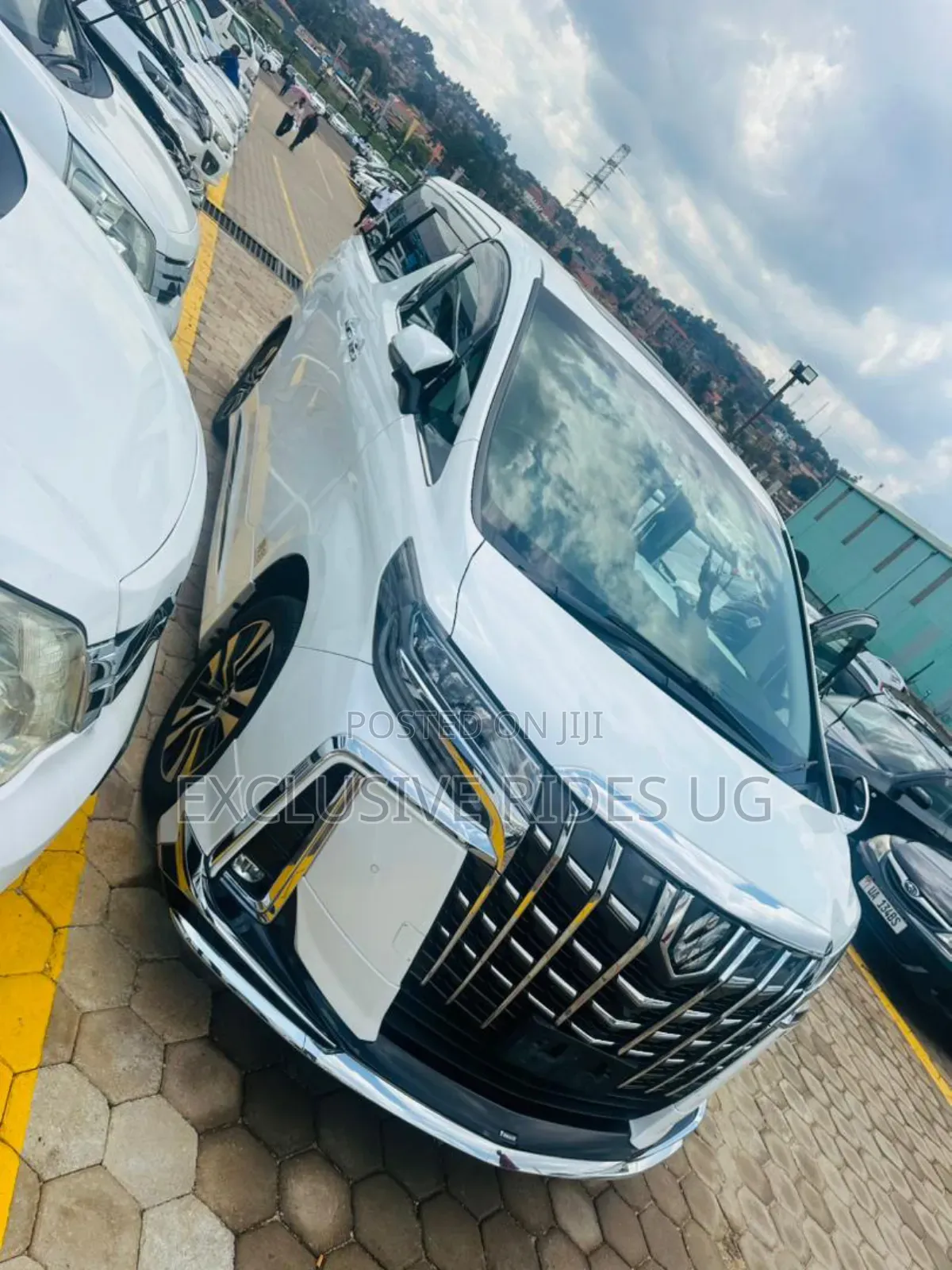 Toyota Alphard 2021 White
