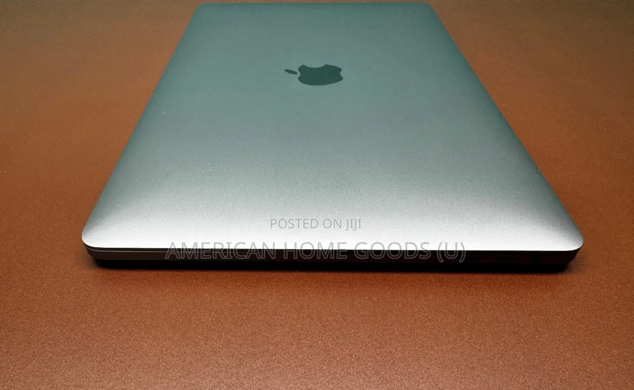 Laptop Apple MacBook Pro 16GB Intel Core i7 SSD 512GB