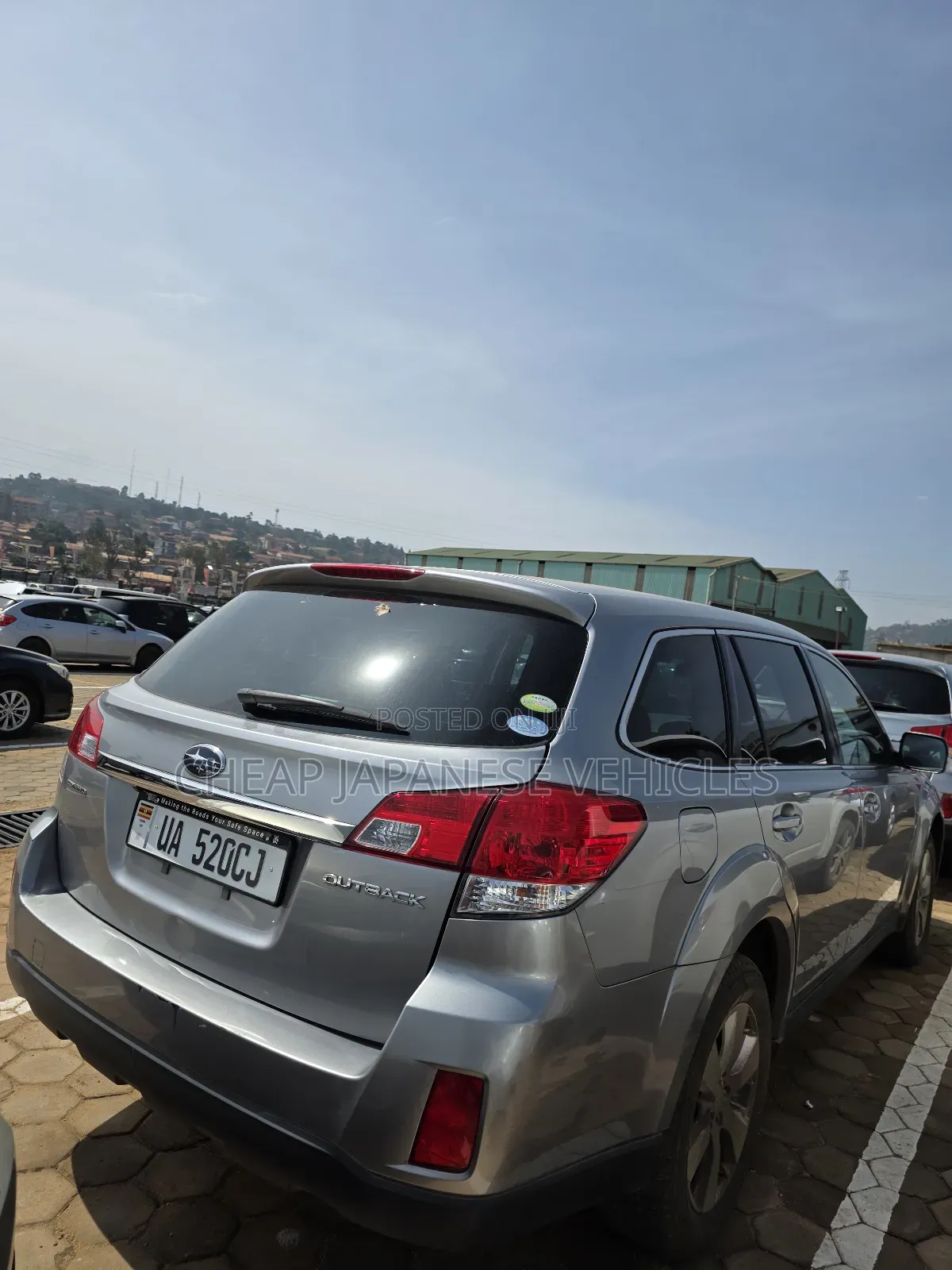Subaru Outback 2.5i Limited 2011 Gray