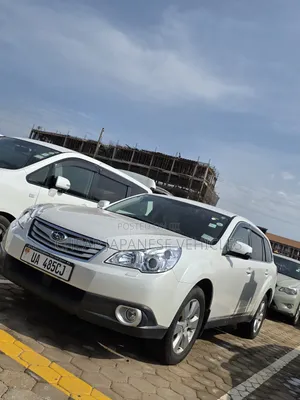 Subaru Outback 2.5i Limited 2011 Pearl