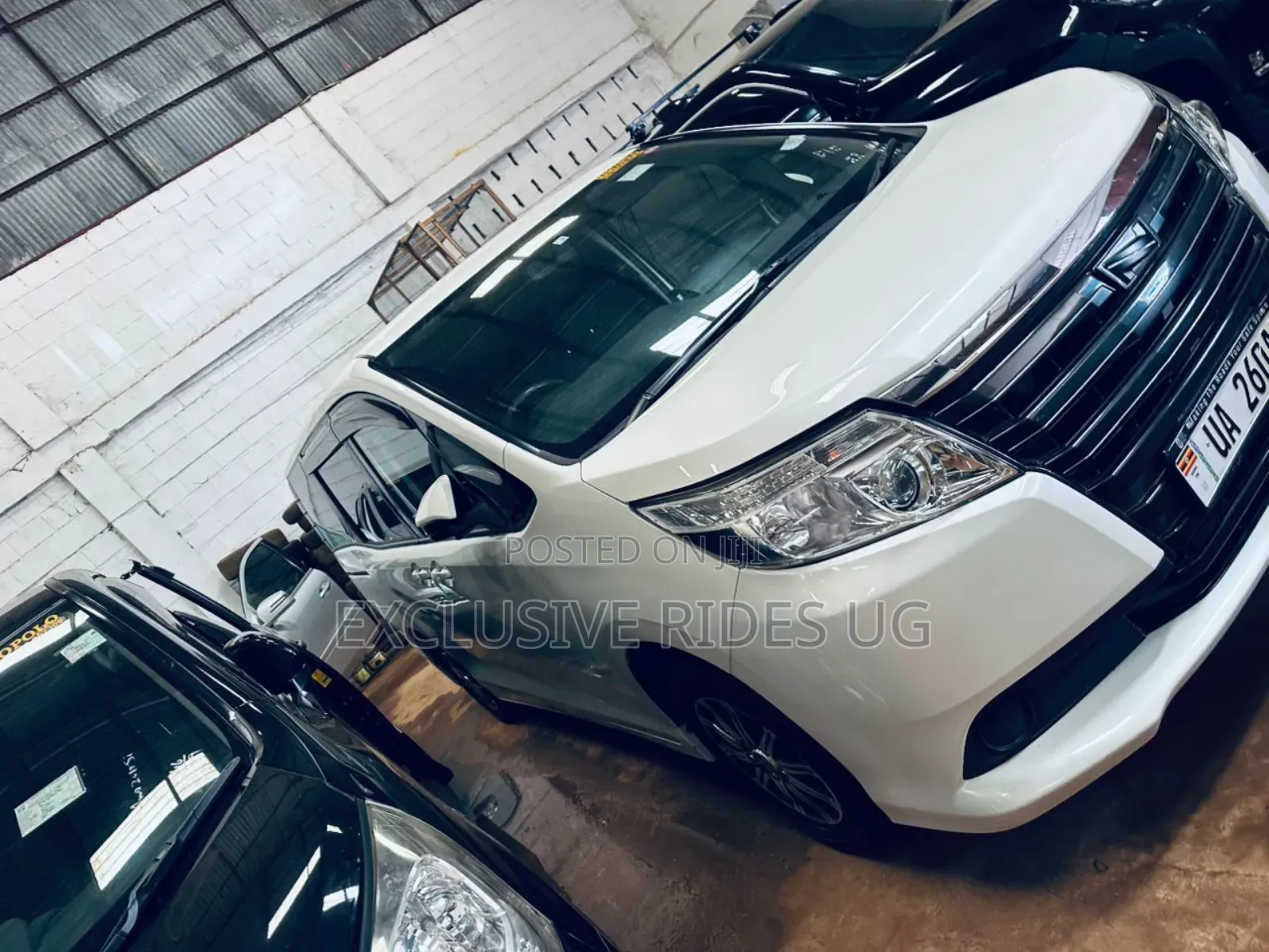 Toyota Noah 2015 White